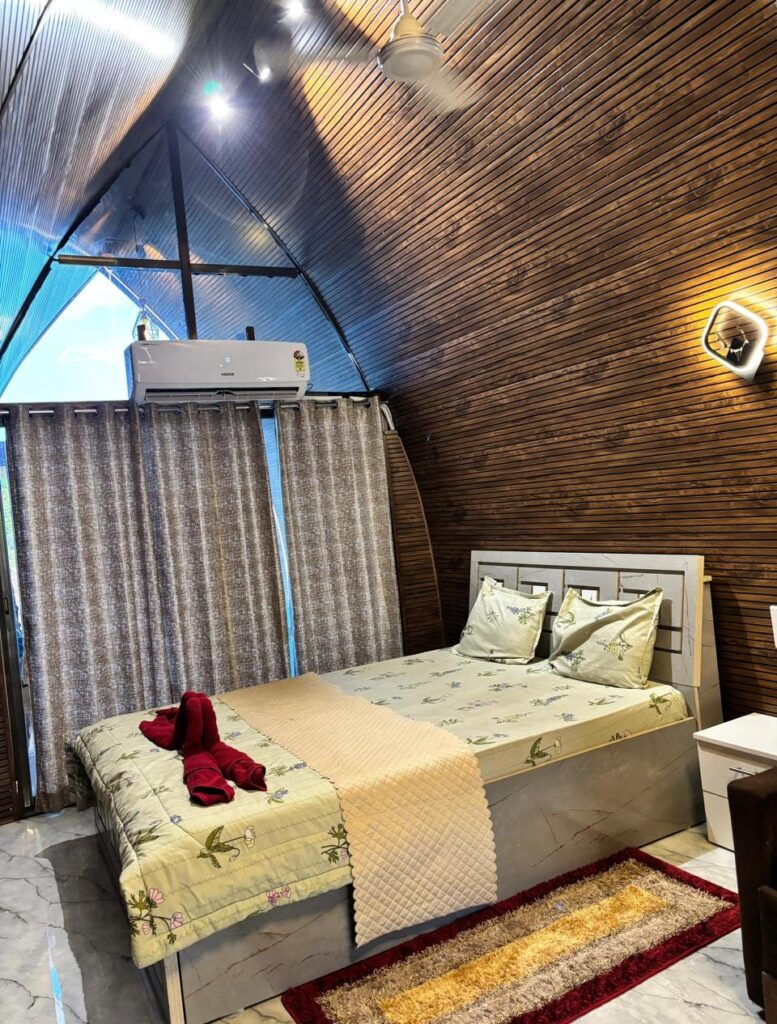 Scenic Pawna Lake Cottages for Relaxing Stay